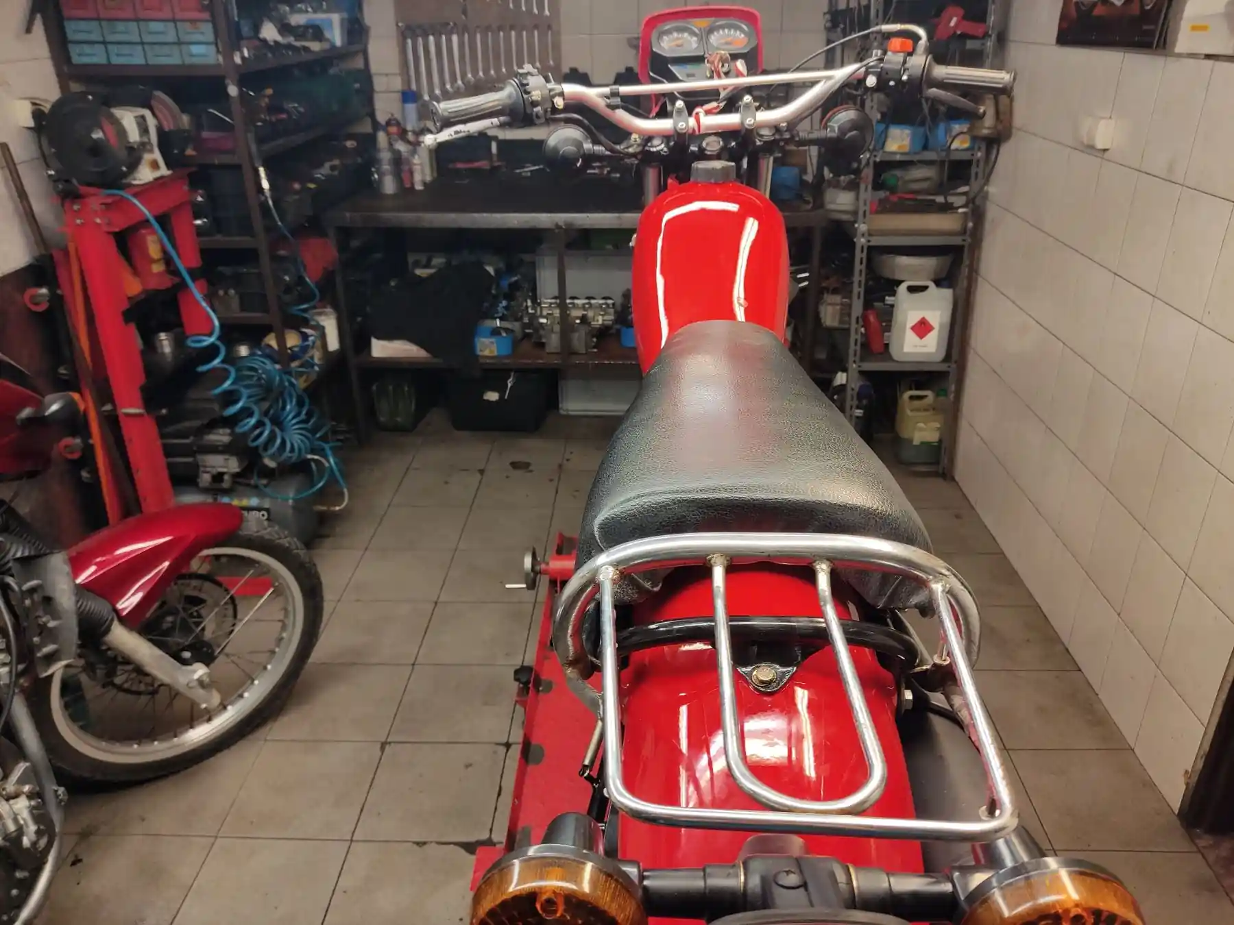 Suzuki DR125 S #4