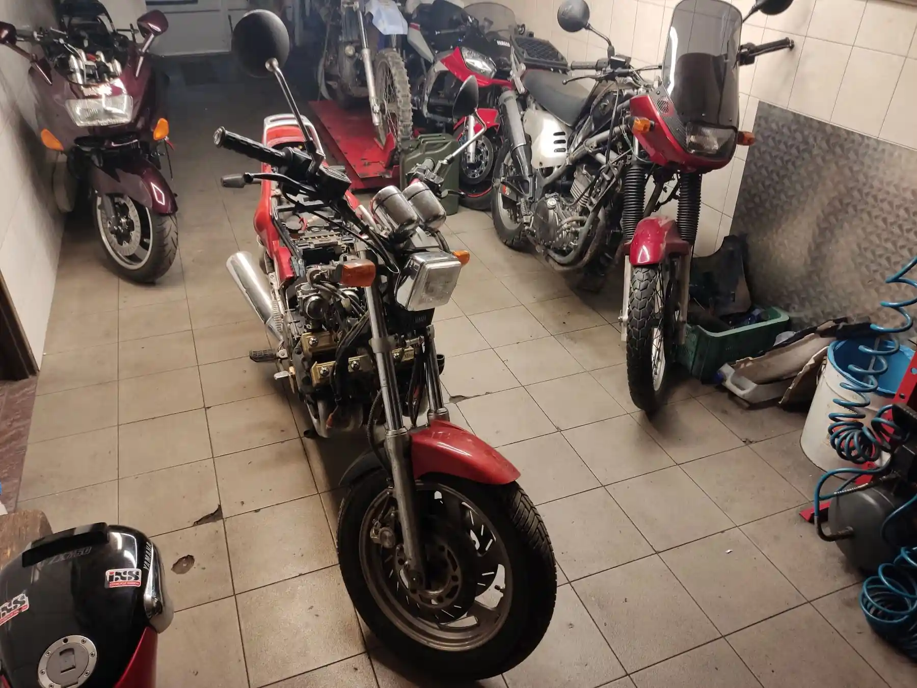 Yamaha FZX 750 #4